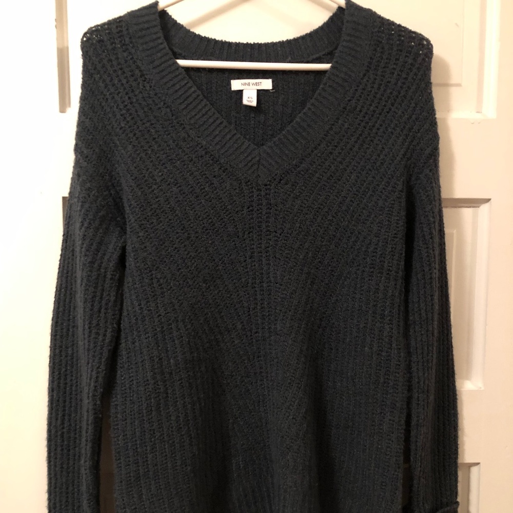 Nine West women’s  teal sweater size XS